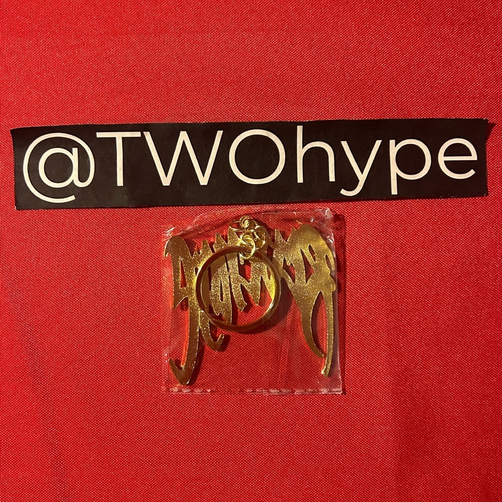 Revenge ‘Gold Arch Logo’ Keychain - Picture 2 of 4